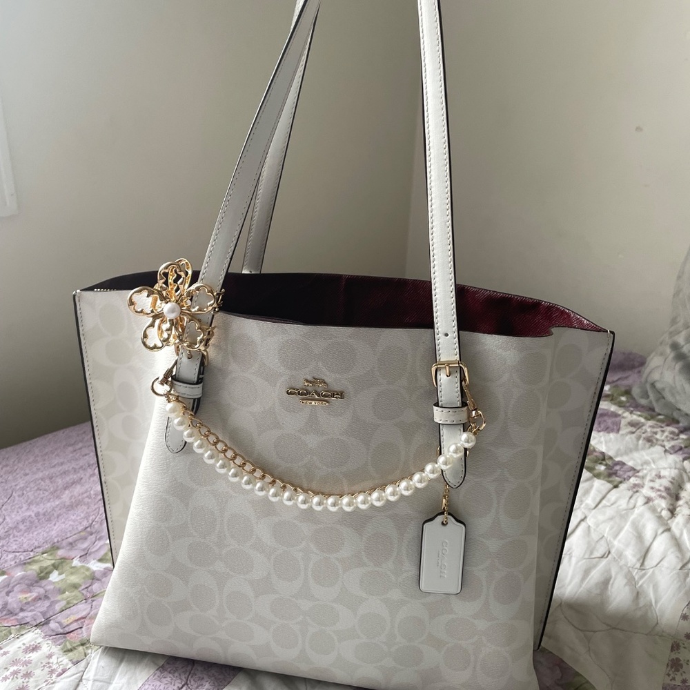 SOLD - Picture 4 of 5